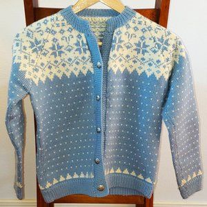 Nordic Style Wool Handmade Sweater - Blue & White